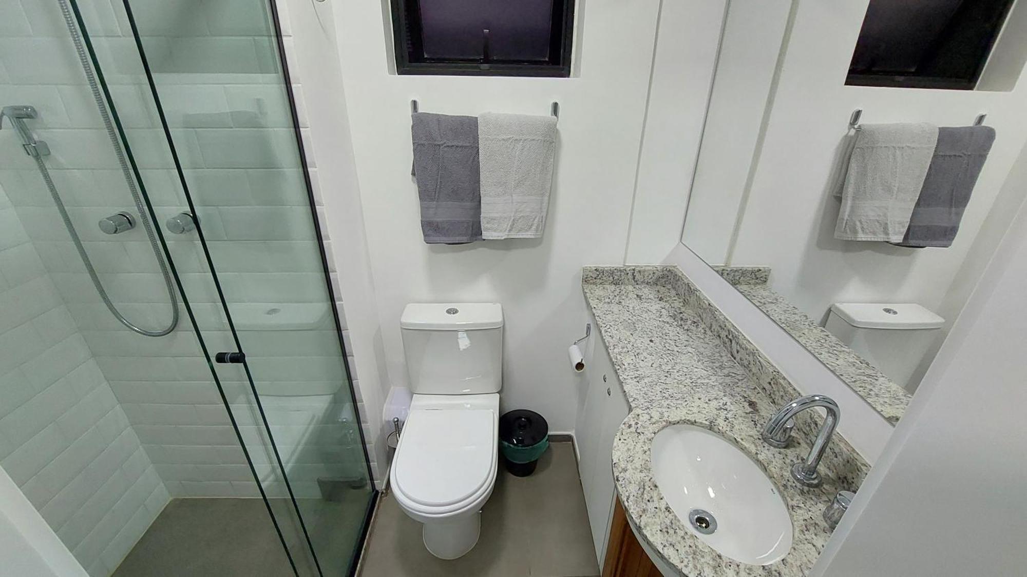 Perto Do Metro Vl. Mariana E Av. Paulista Apartamento *